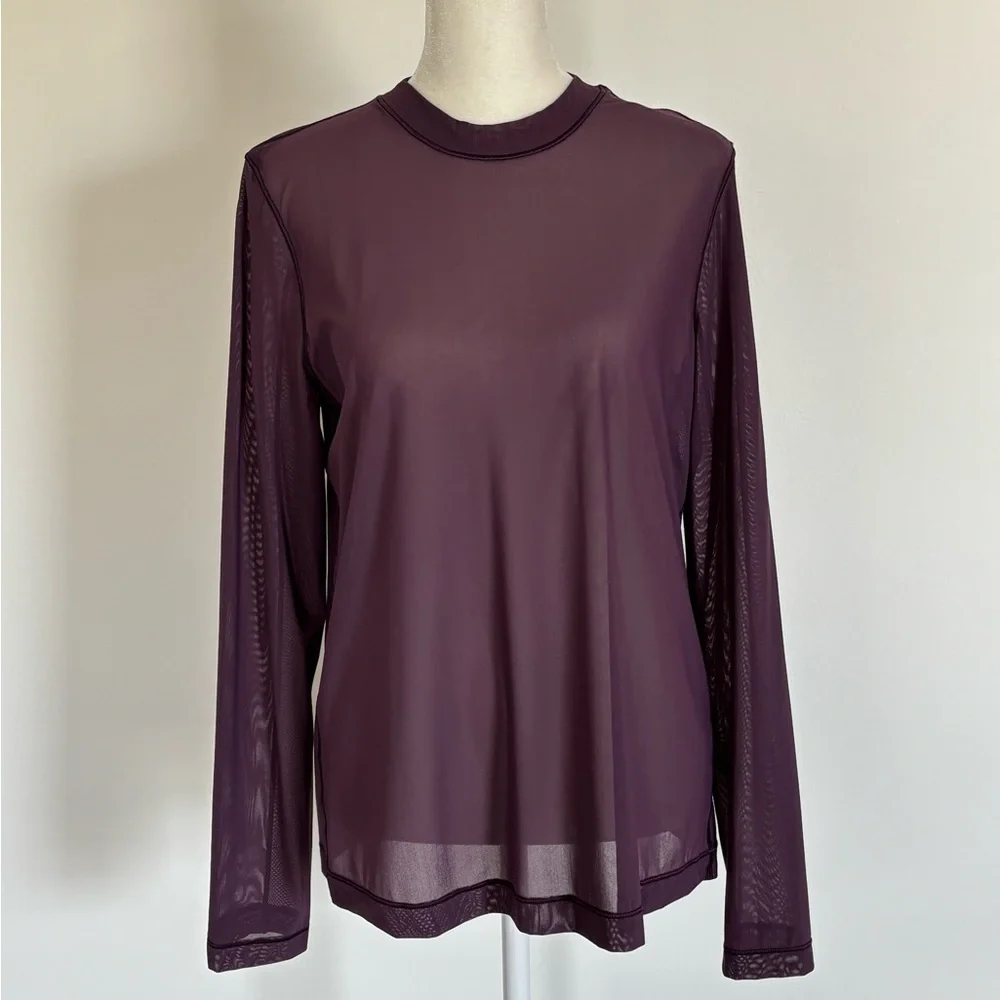 Lululemon Keyhole Mesh Long Sleeve Top Grape Thistle Size 6 NEVER WORN - Picture 1 of 10